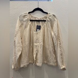 NWT - Universal Thread bohemian-style lace-detailed blouse
